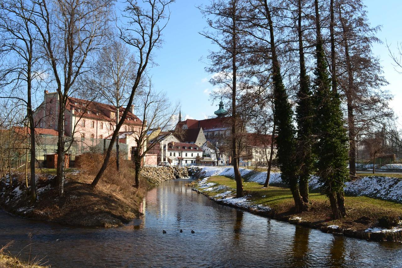 Zelena Ratolest Hotell Ceske Budejovice Exteriör bild